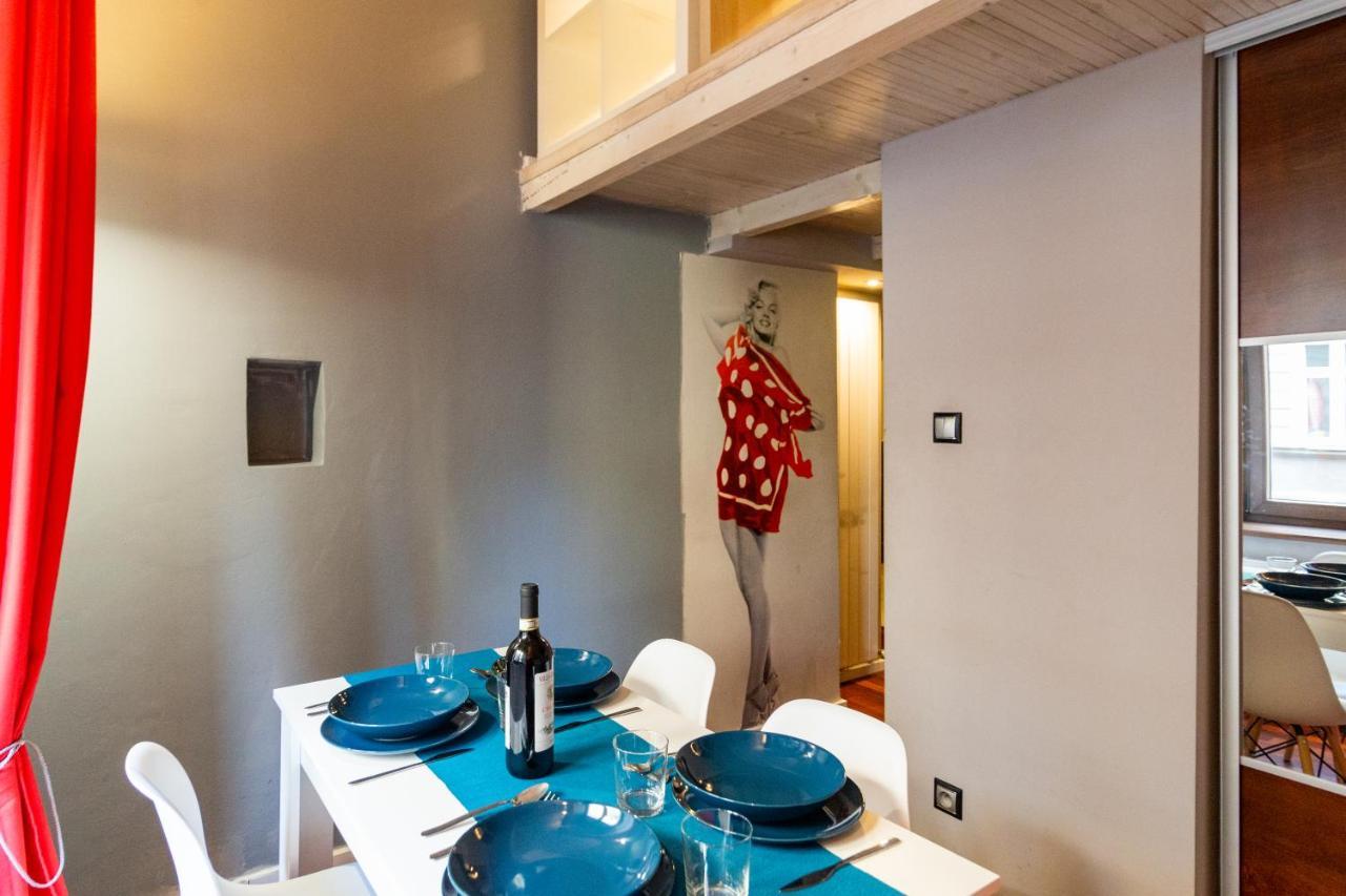 Lilly Apartment Main Train Station Old Town By The Castle Suites Krakau Exterior foto