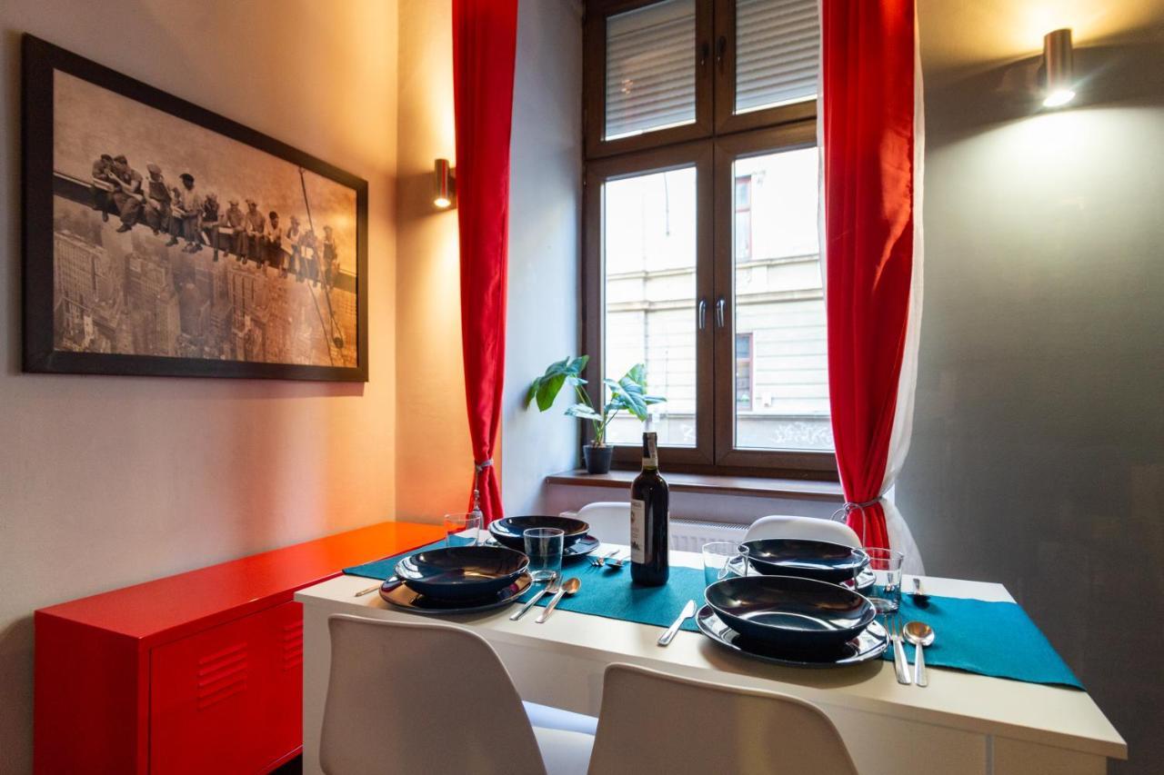 Lilly Apartment Main Train Station Old Town By The Castle Suites Krakau Exterior foto