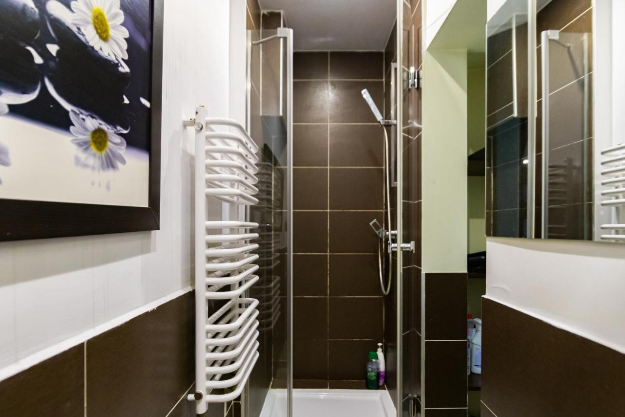 Lilly Apartment Main Train Station Old Town By The Castle Suites Krakau Exterior foto