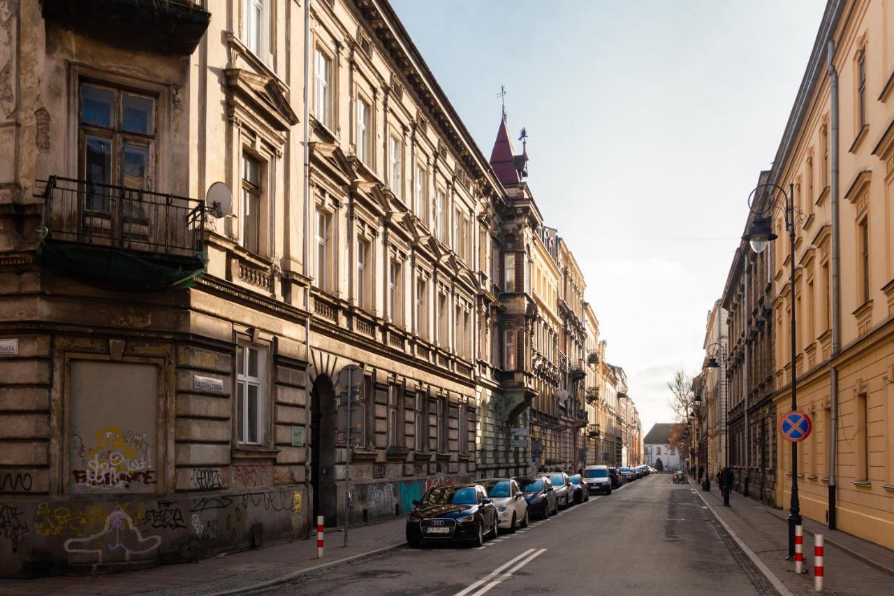 Lilly Apartment Main Train Station Old Town By The Castle Suites Krakau Exterior foto